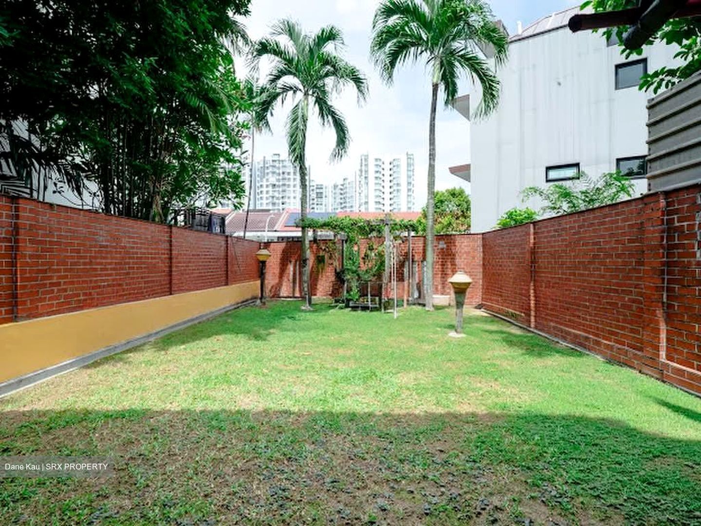Richards Avenue (D19), Terrace #614695691
